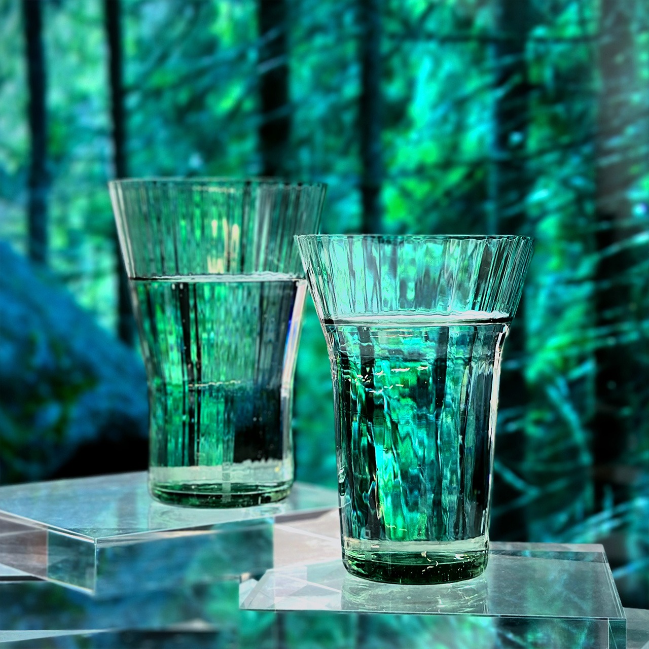 美品カガミクリスタル ビアジョッキ グリーン カガミクリスタル