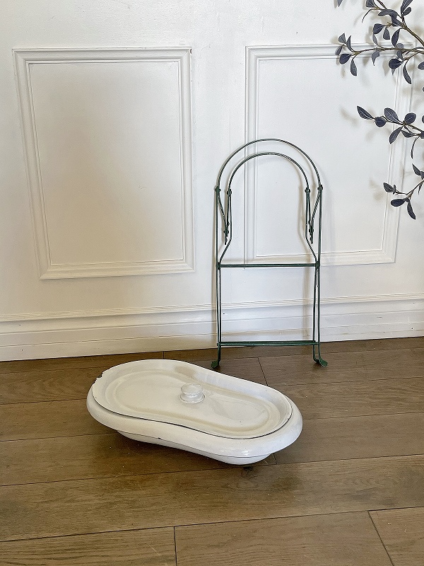 フランスホーロー製蓋付ベビーバスはかわいいアンティークネット