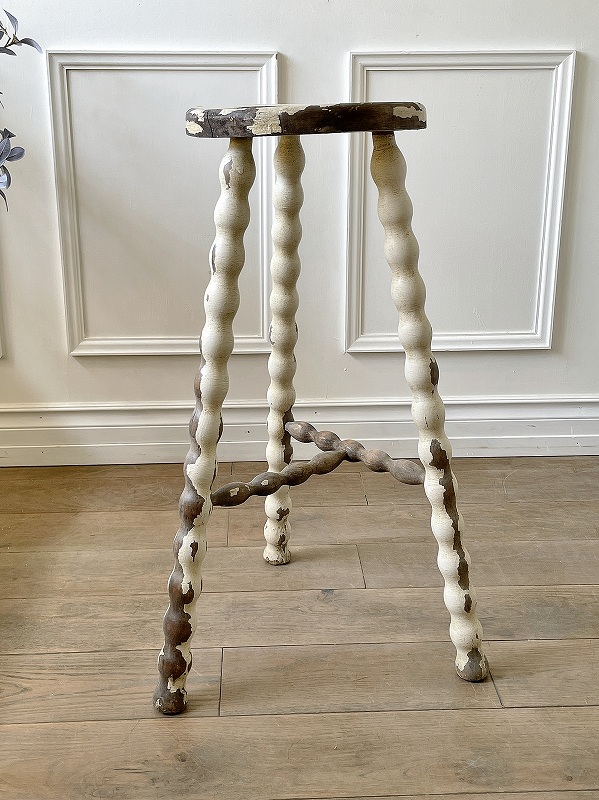 フランスシャビーな木製ハイスツールはかわいいアンティークネット