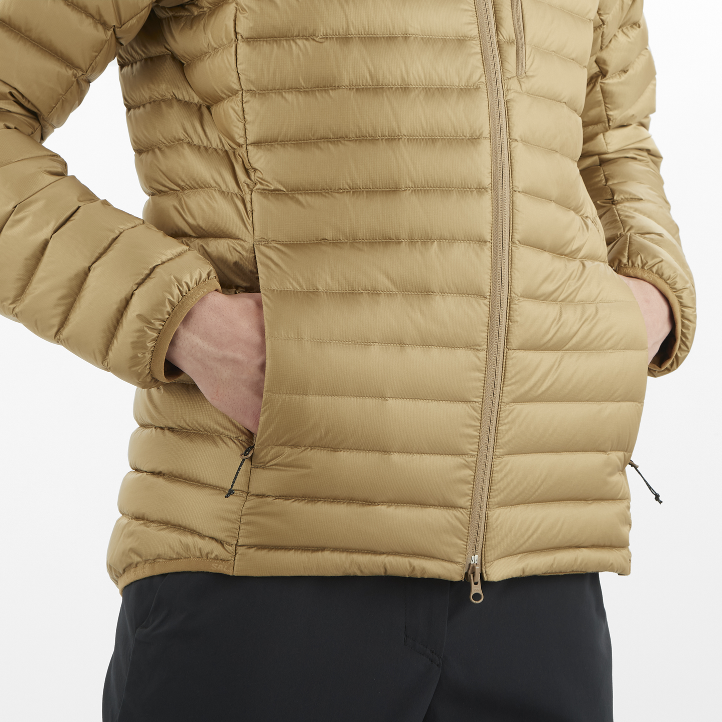 ELIXIR MICRO DOWN – サロモン公式オンラインストア