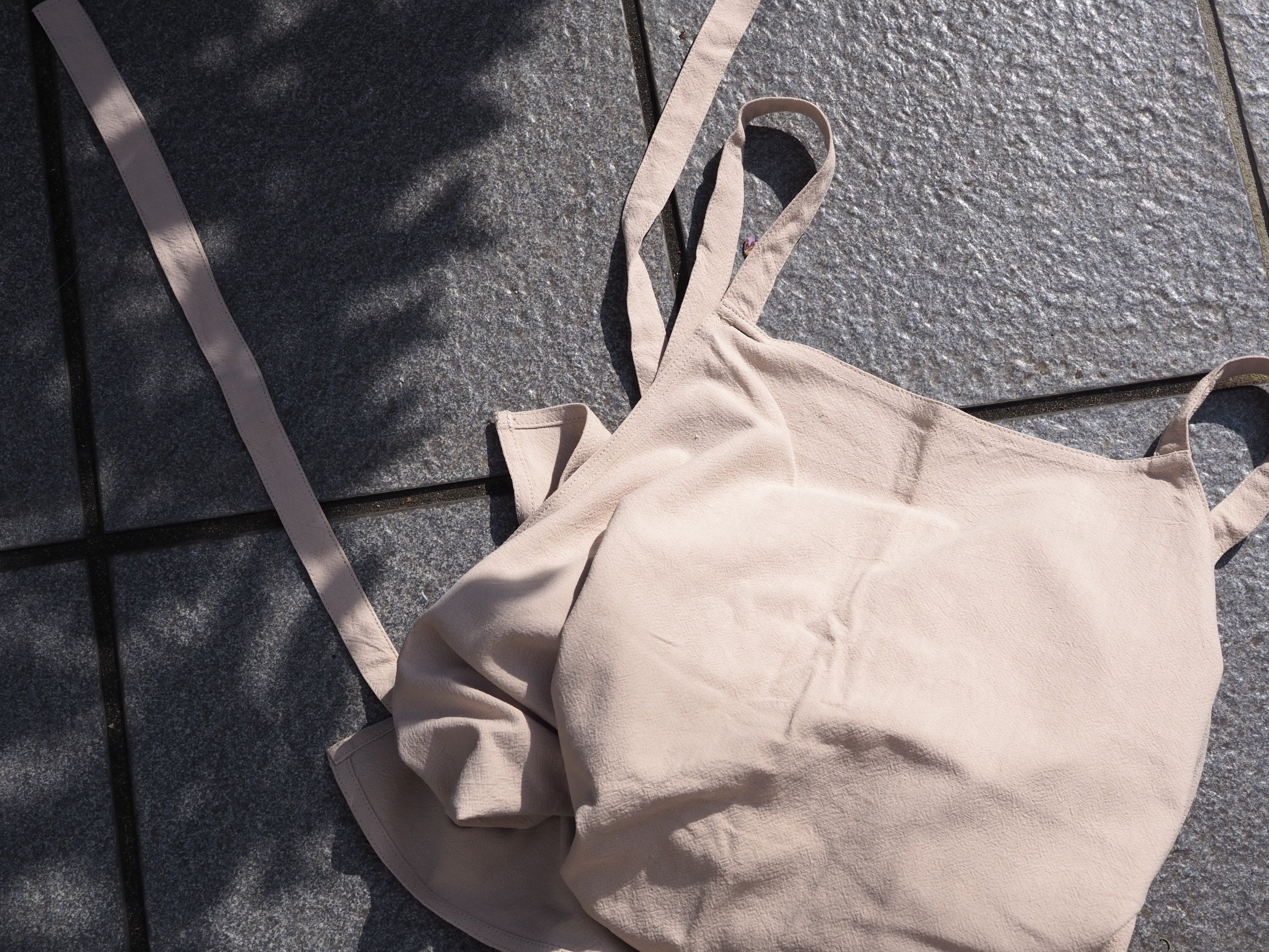 EP-001】 エプロン BEIGE | Salon de Vi2