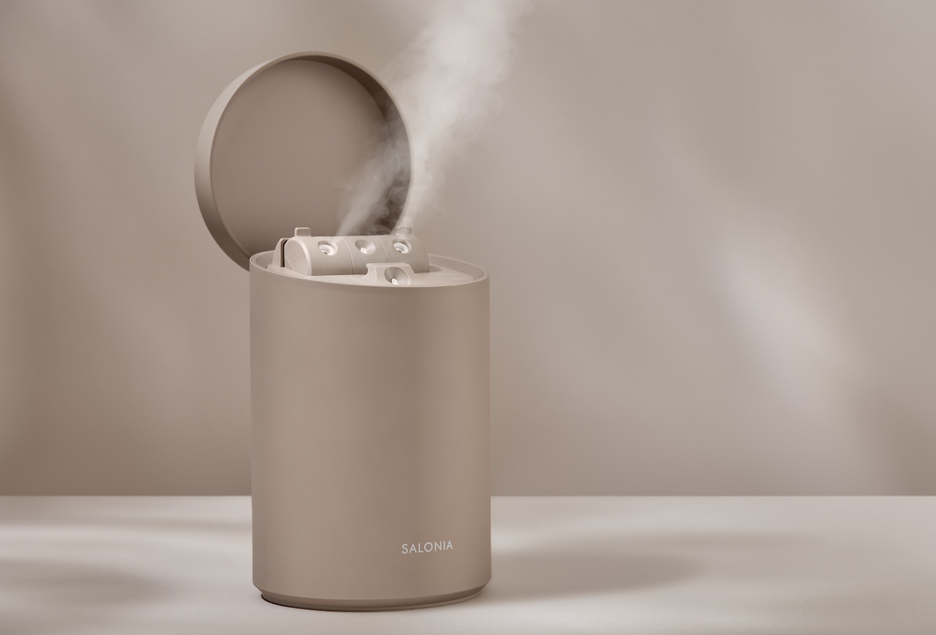 化粧水ミスト機能付きフェイススチーマーに新色「ベージュ」が9月2日