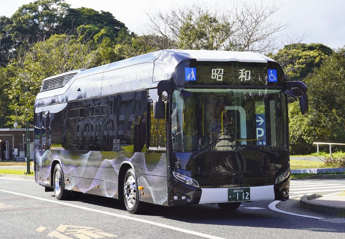 写真・画像】再エネ由来の水素バスを運行 九州電力と九州大学 | | 全国