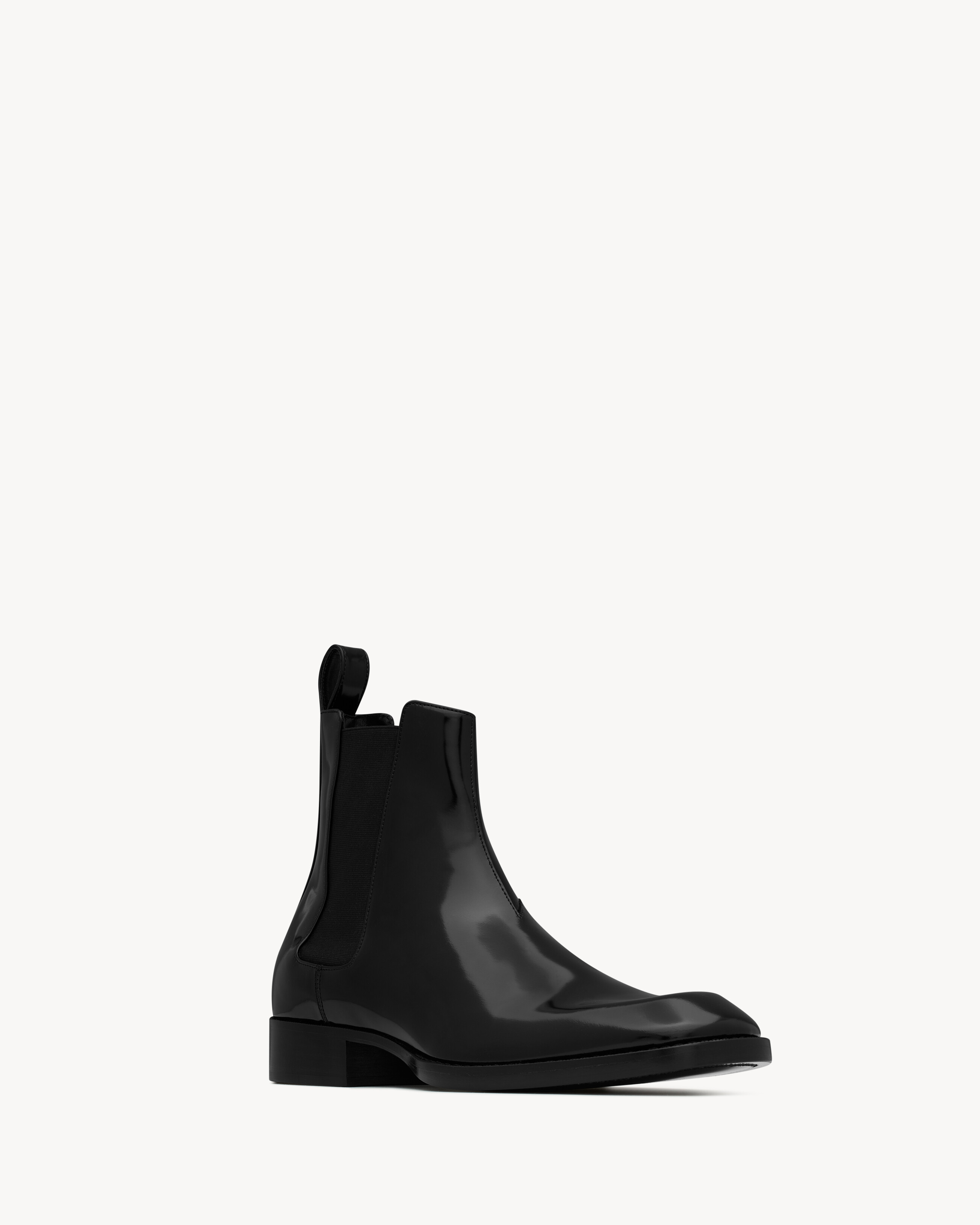 VADIM chelsea boots in glazed leather in Black | Saint Laurent
