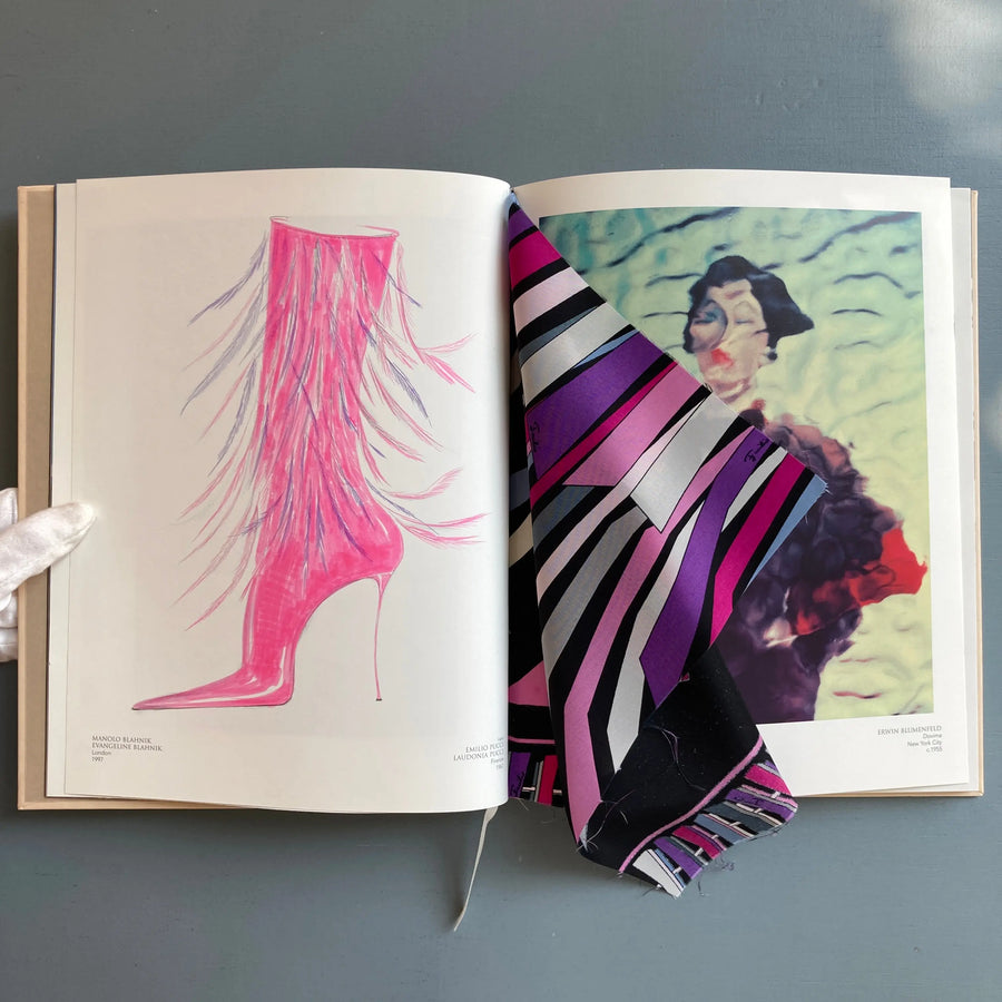 Mario Testino - 22 Chic - Visionnaire 1997 - Saint-Martin Bookshop