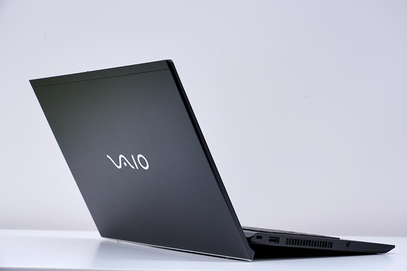 実機で解説! VAIO S13 レビュー 最新モデルを徹底解説!|ソニーショップ