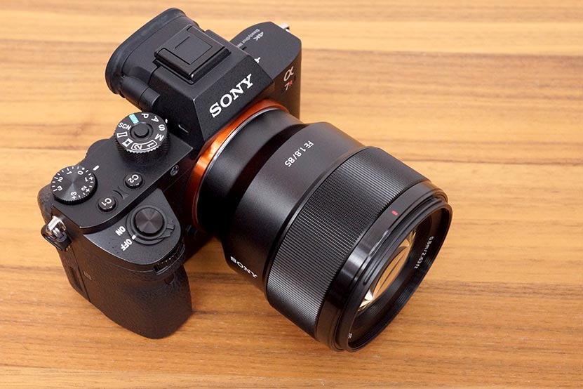 SEL85F18 レンズレビュー 作例付き・実機で解説！｜ソニーショップさとうち