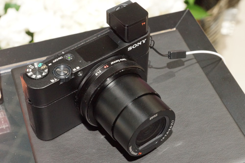 DSC-RX100M3 レビュー『欲しかった機能を詰め込んだ3代目』 ソニー