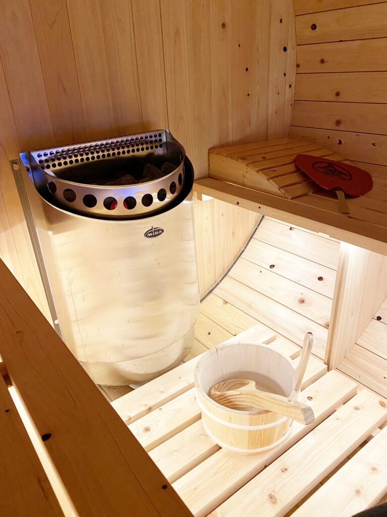 家庭用サウナを買ったらどんな生活ができる？店舗サウナとの違いは