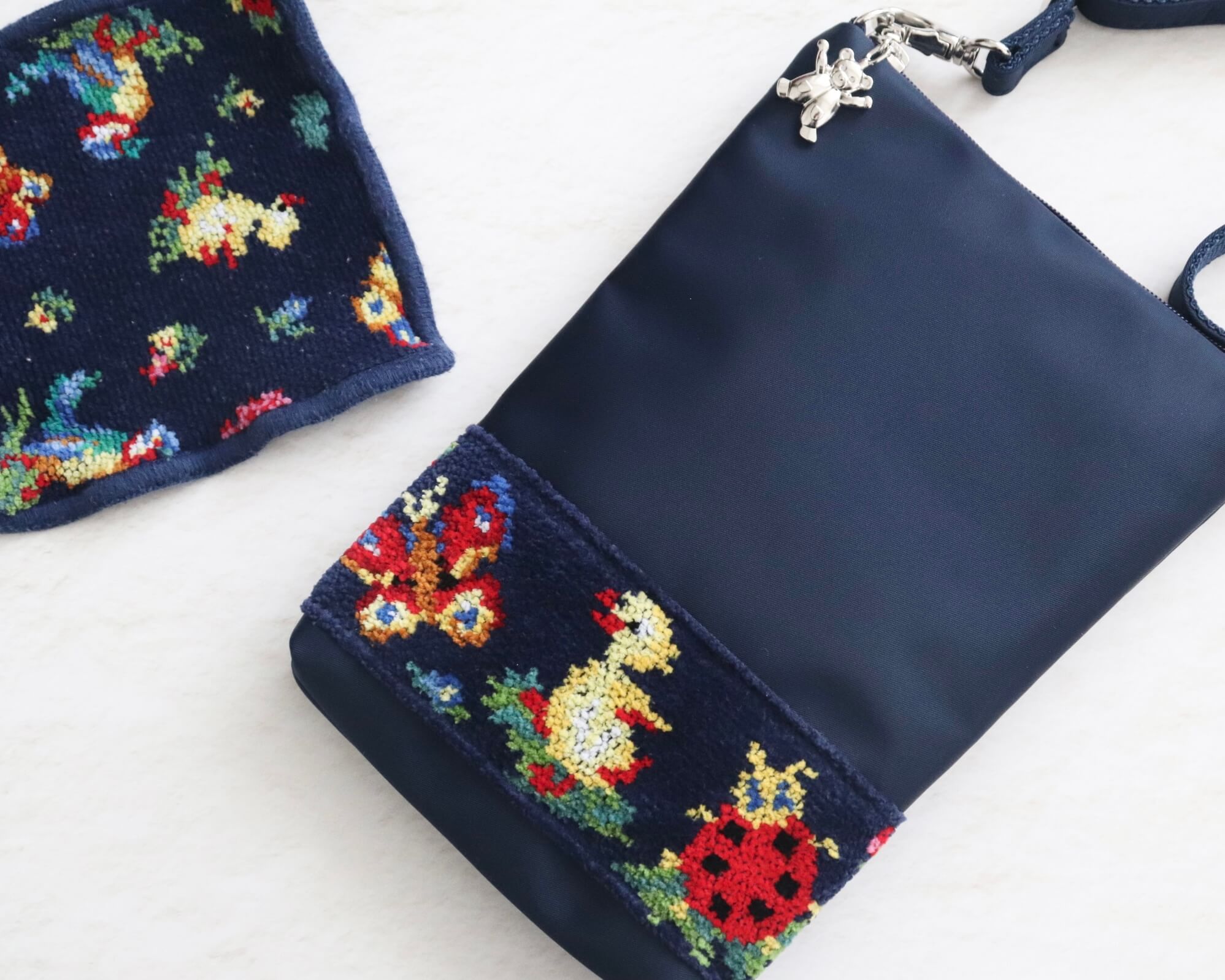 学校フェイラー（FEILER）】スマホショルダーが送迎に便利！VERY掲載の