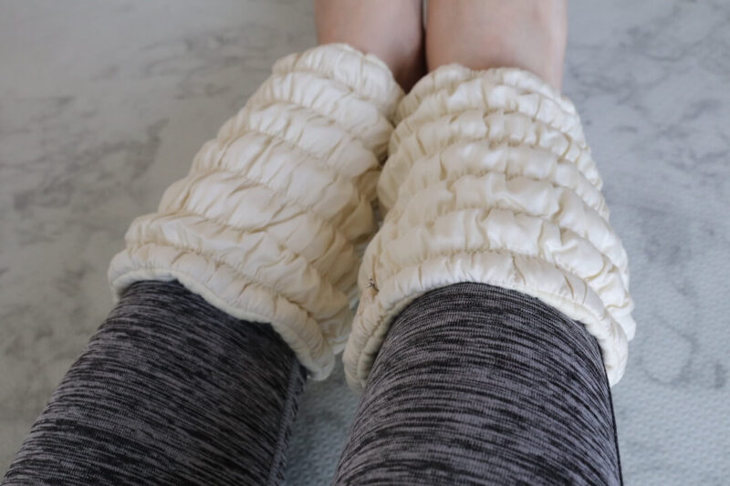 田中みな実さん使用｜「イオンドクターシルクレッグウォーマー