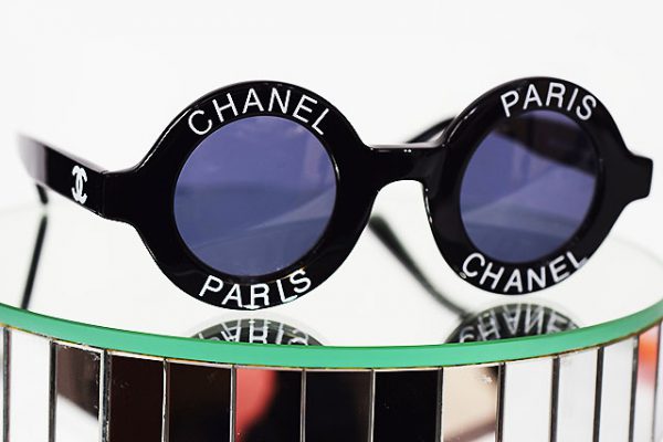 売切】シャネル ラウンド型サングラス 黒×白 レア物 ヴィンテージ