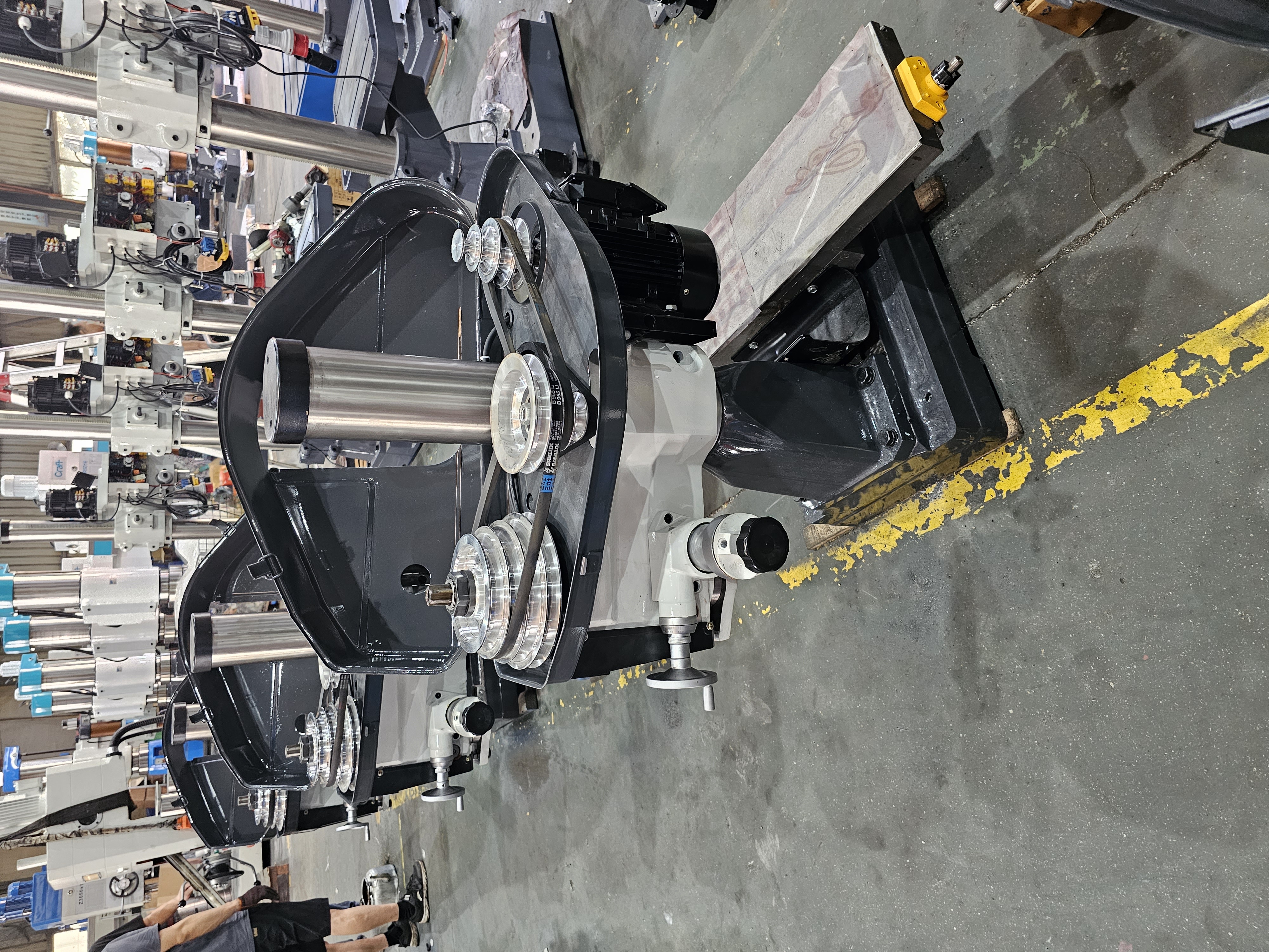 ZX30 Manual Milling Drilling Machine - Versatile & Durable