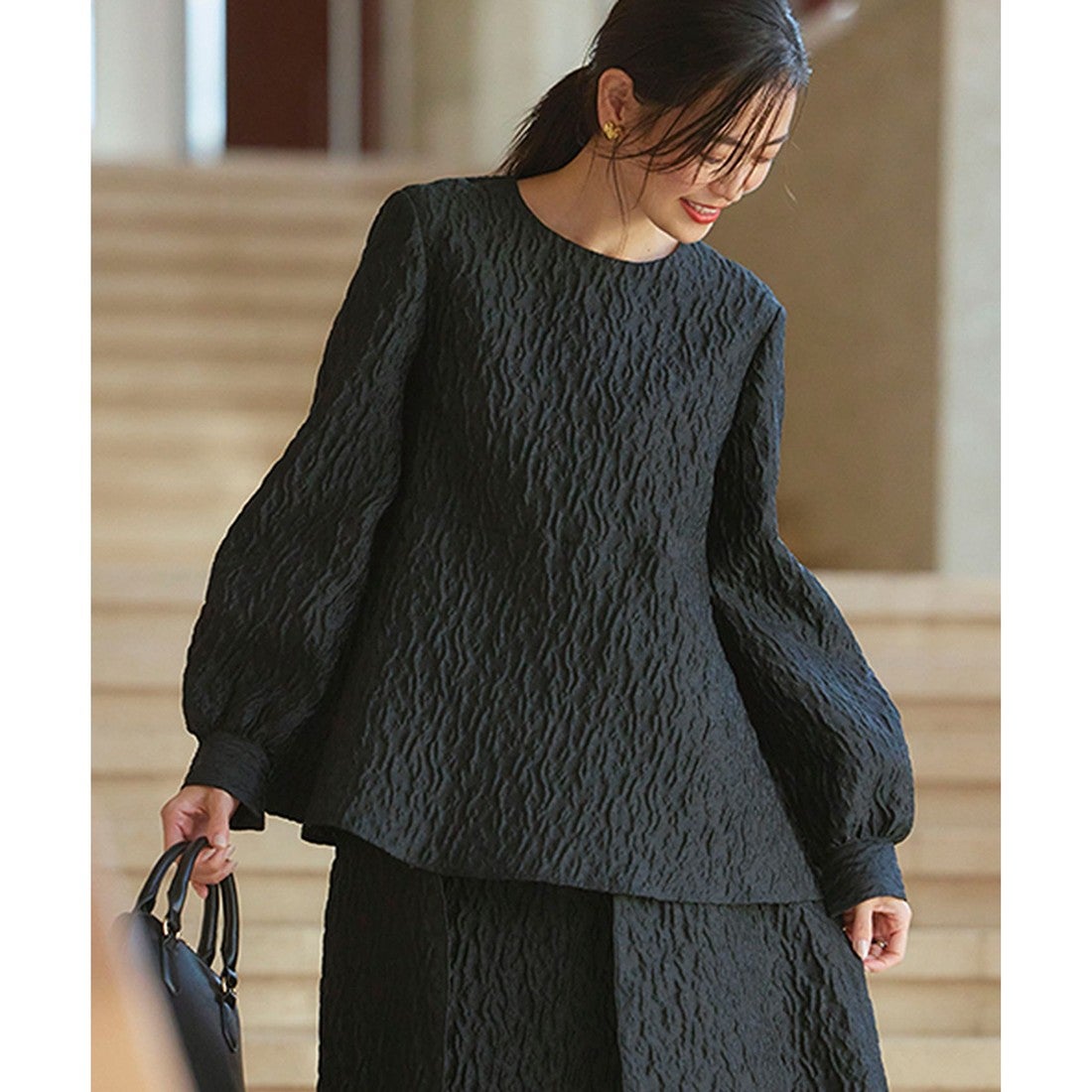 23区 【洗える】エクラジャカード ペプラム ブラウス （ブラック系