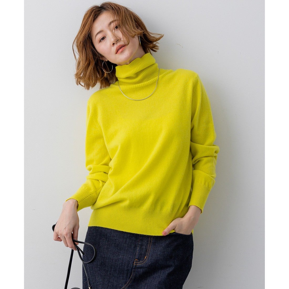 23区 【洗える】ピュアカシミヤ タートルネック ニット （イエロー系