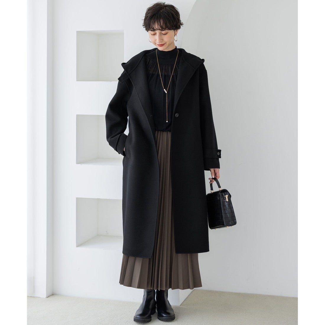 23区 【見上愛さん着用】MANTECOPureリバー フード ロングコート