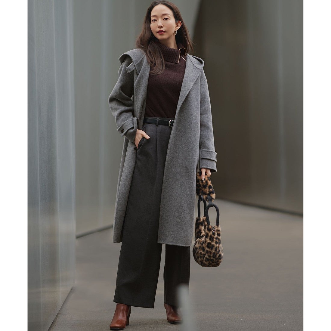 23区 【見上愛さん着用】MANTECOPureリバー フード ロングコート