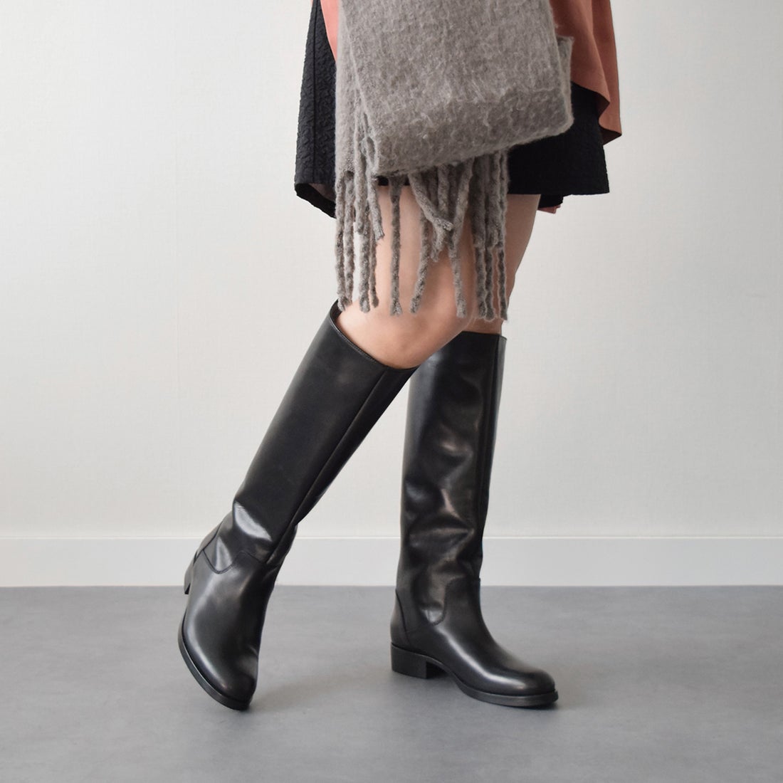 コルソローマ ノーヴェ CORSO ROMA 9 バックジップローヒールロング