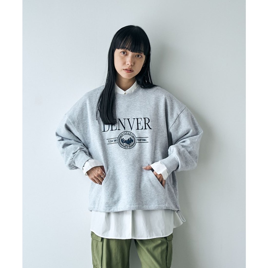 coen ロゴプリントカンガルーポケット裏毛スウェット - ファッション