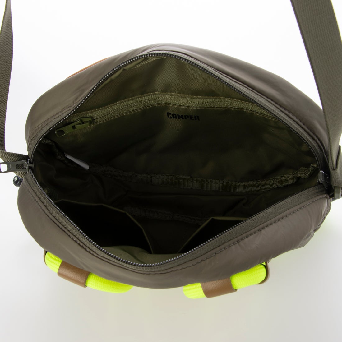 カンペール CAMPER UNATZ ショルダーバッグ （ブラウンオリーブ
