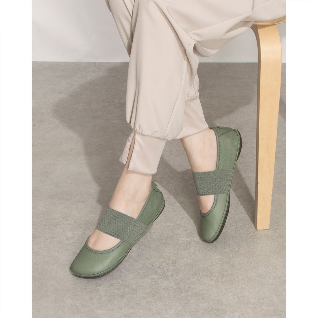 カンペール CAMPER [カンペール] RIGHT NINA / フラットシューズ