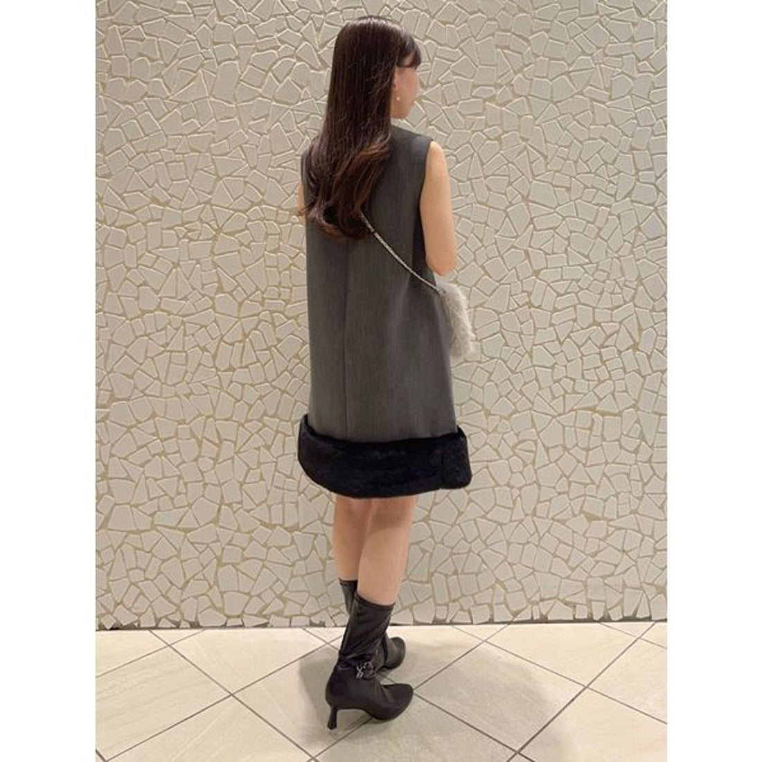 セルフォード CELFORD 裾ファーミニワンピース （GRY） - ファッション