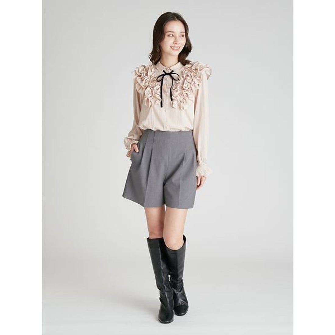 セルフォード CELFORD フリルヨークシャツカラーブラウス （OWHT