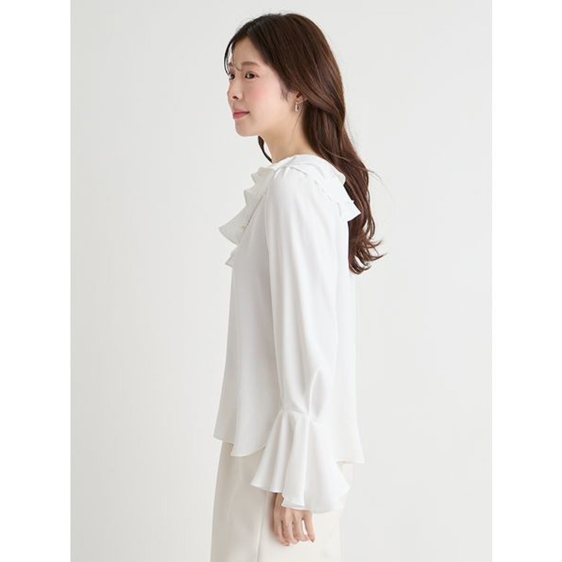 セルフォード CELFORD アシメラッフルブラウス （OWHT