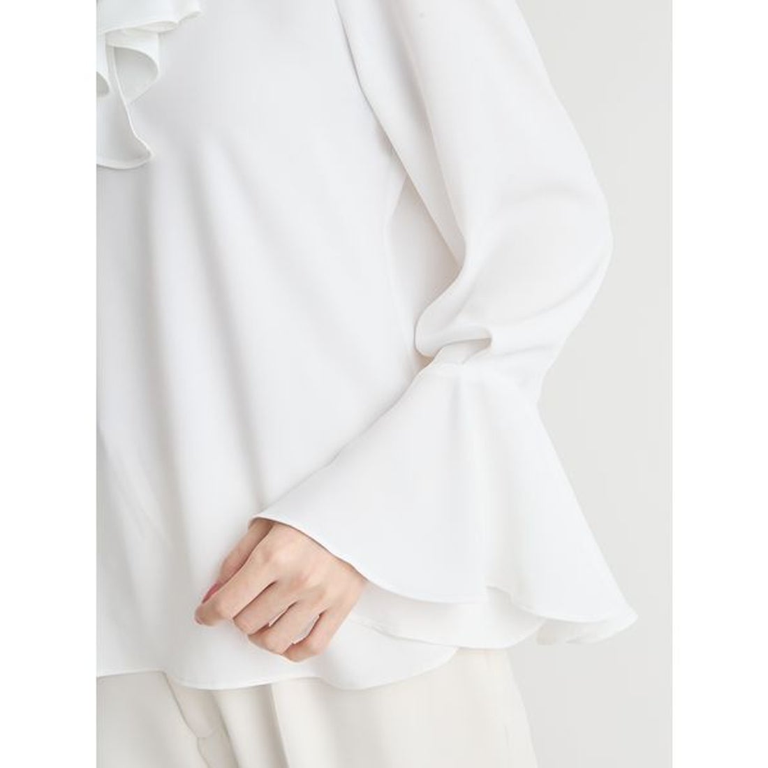 セルフォード CELFORD アシメラッフルブラウス （OWHT