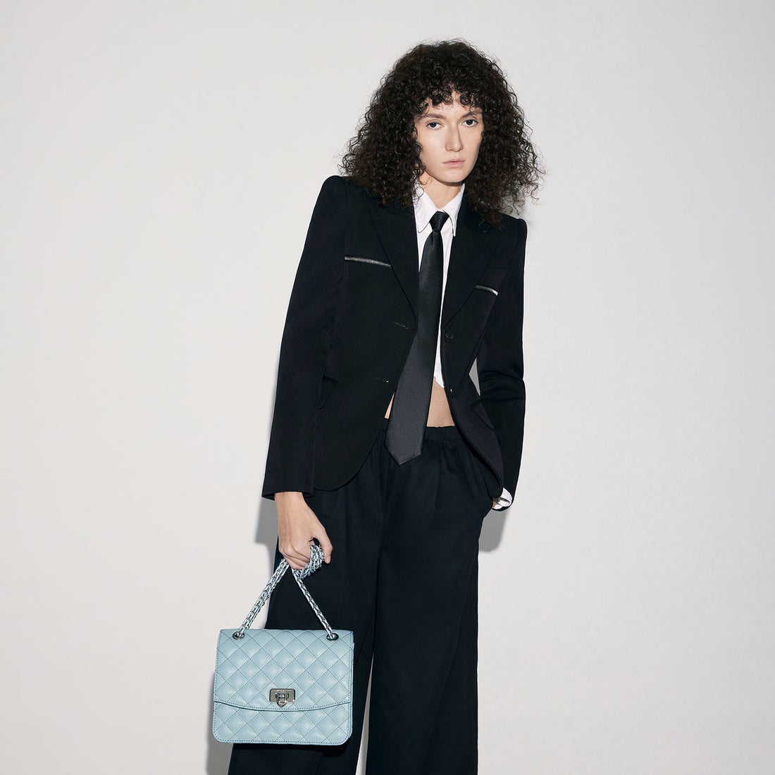 CHARLES & KEITH Cressida クレシダ キルトチェーンストラップバッグ