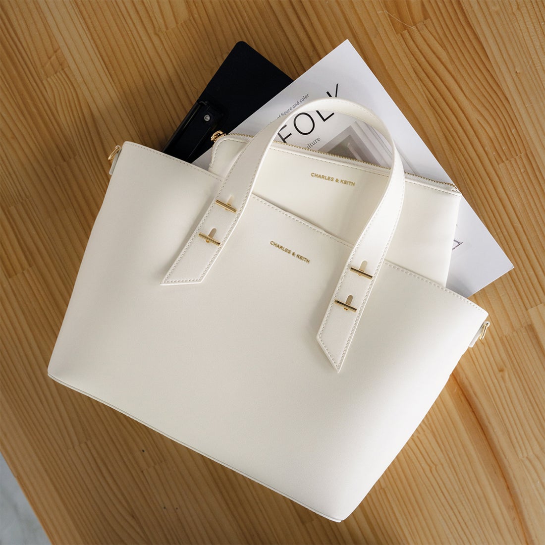 CHARLES & KEITH Shania シャナイア ダブルハンドルスラウチーバッグ