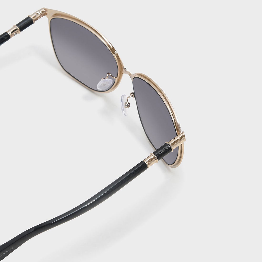 CHARLES & KEITH オーバーサイズ サングラス 【再入荷】（Black） -靴