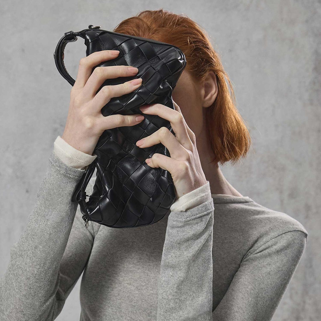 CHARLES & KEITH Ivette イヴェット ウーブンショルダーバッグ （Noir