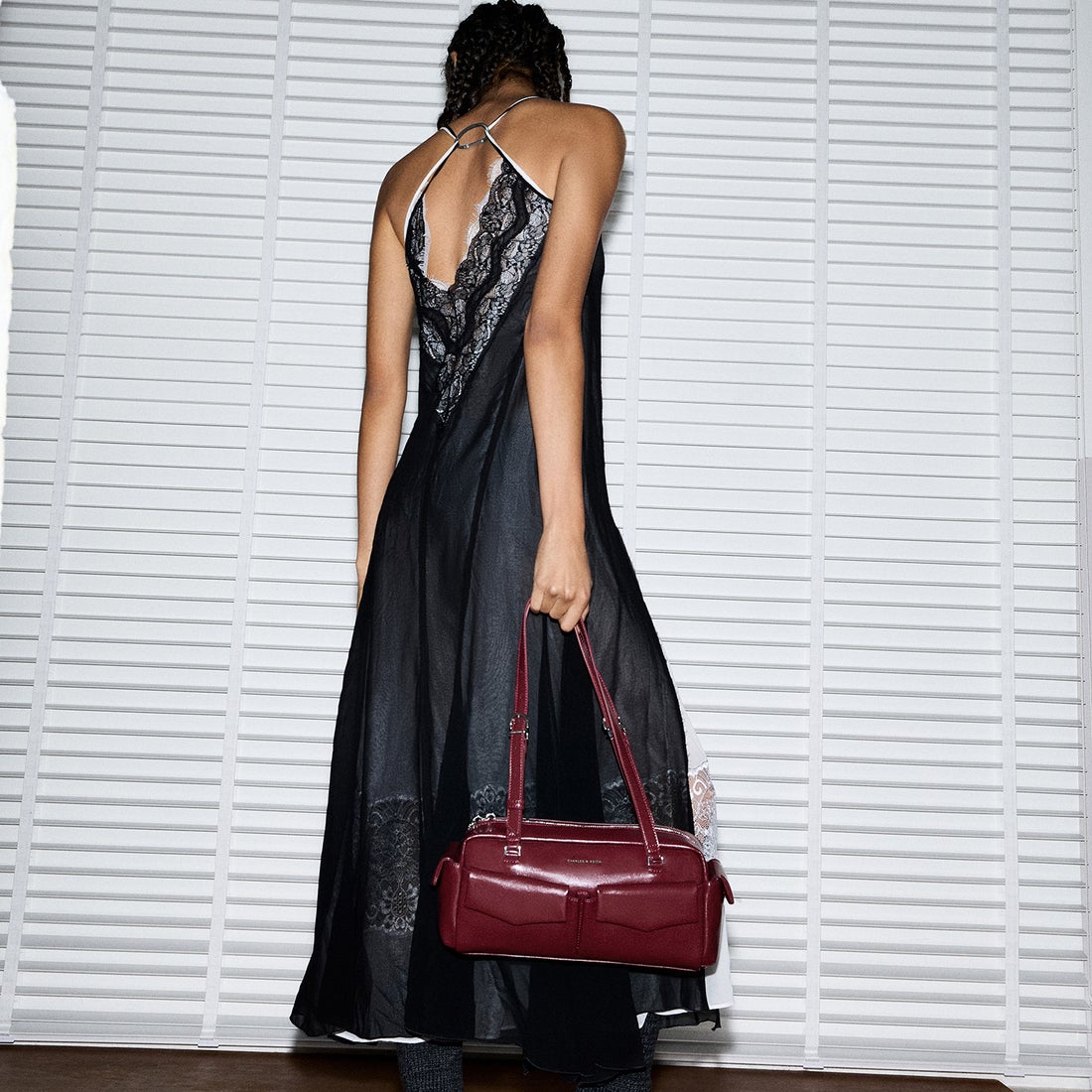 CHARLES & KEITH Rachel レイチェル イロンゲイテッドマルチポケット