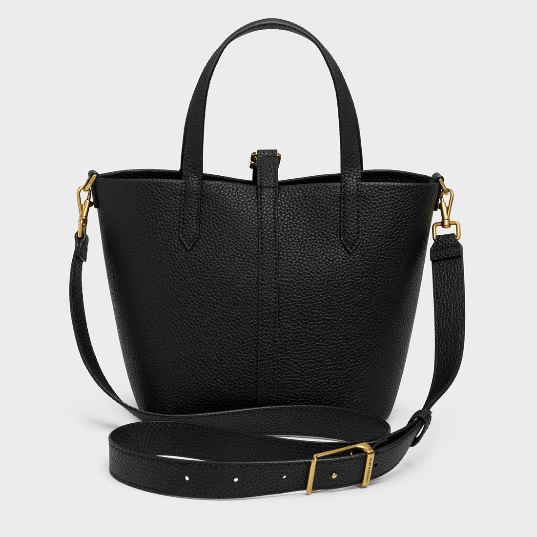 CHARLES & KEITH Beryl ベリル リサイクルレザーバケツバッグ （Black