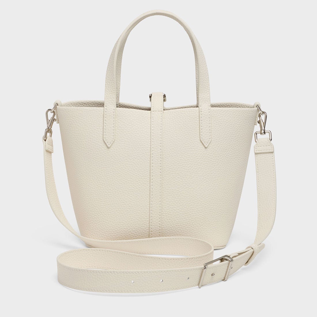 CHARLES & KEITH Beryl ベリル リサイクルレザーバケツバッグ （Cream