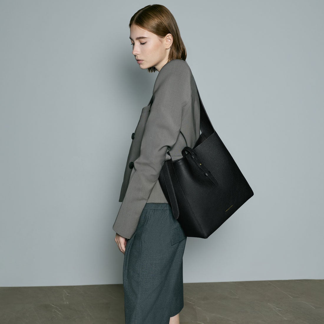 CHARLES & KEITH Beryl ベリル ベルトホーボーバッグ （Black