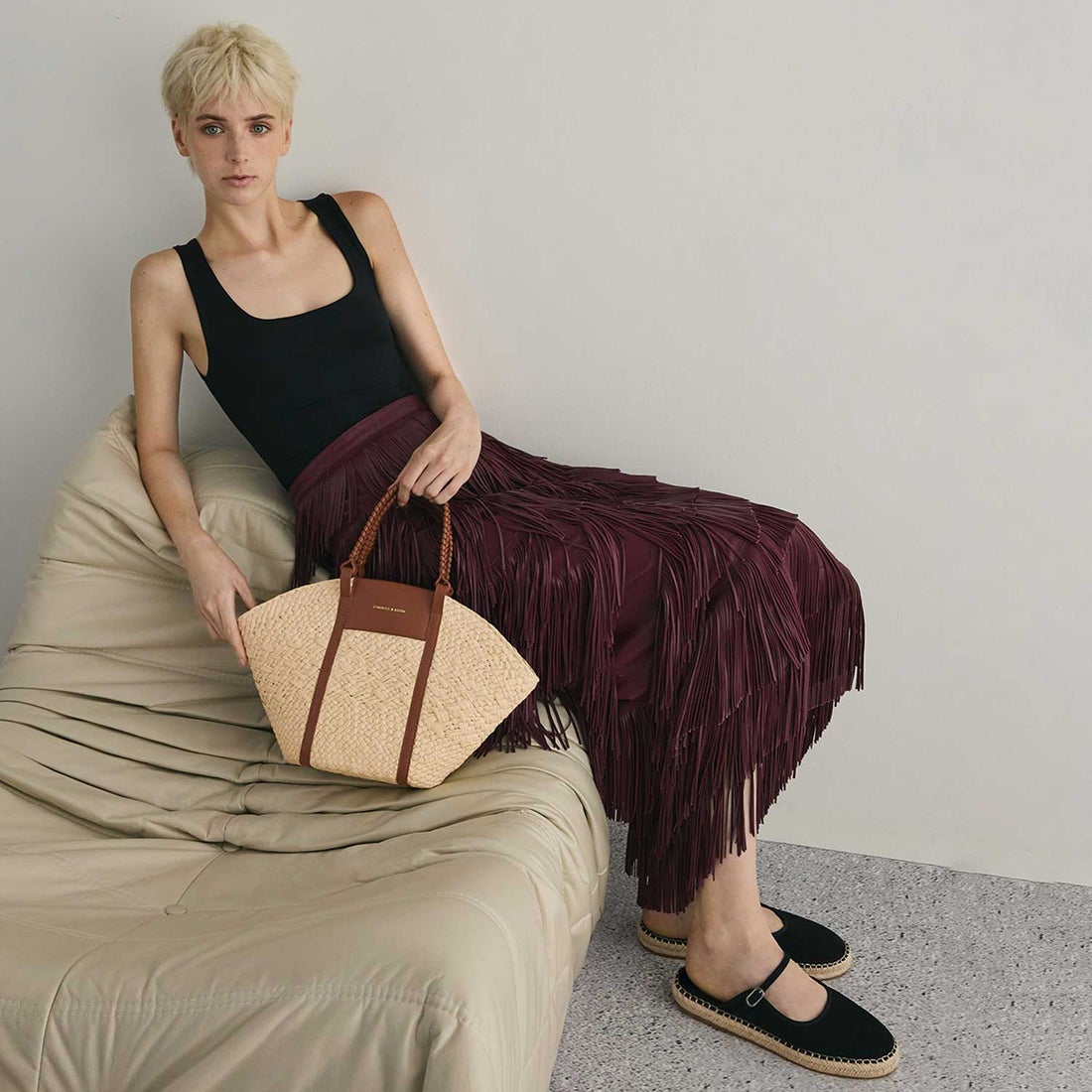 CHARLES & KEITH Shalia シャリア ラフィアウーブンバケツバッグ