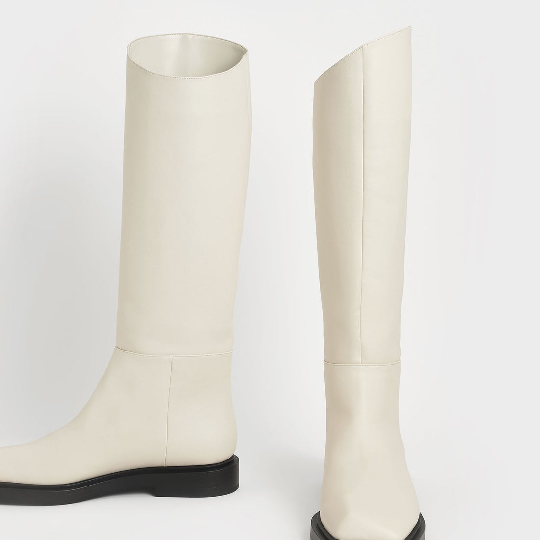 CHARLES & KEITH スクエアトゥ ロングブーツ （Chalk） -ファッション