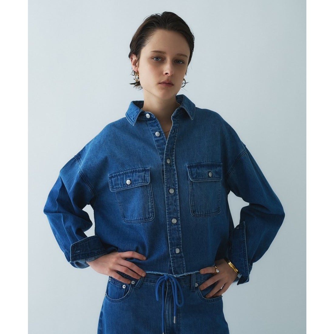 ひまちゃん】KOBINAI クロップドシャツ ひまちゃん】KOBINAI