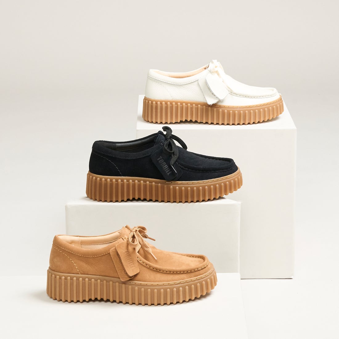 Torhill Bee / レディース トーヒルビー （ブラックスエード） -Clarks