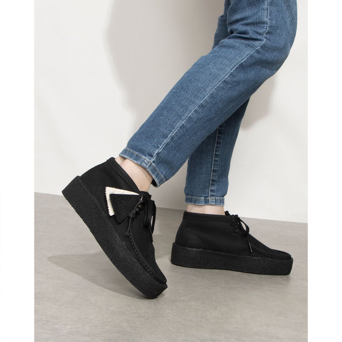 WallabeeCup Bt / ワラビーカップブーツ （ブラックヌバック） -Clarks