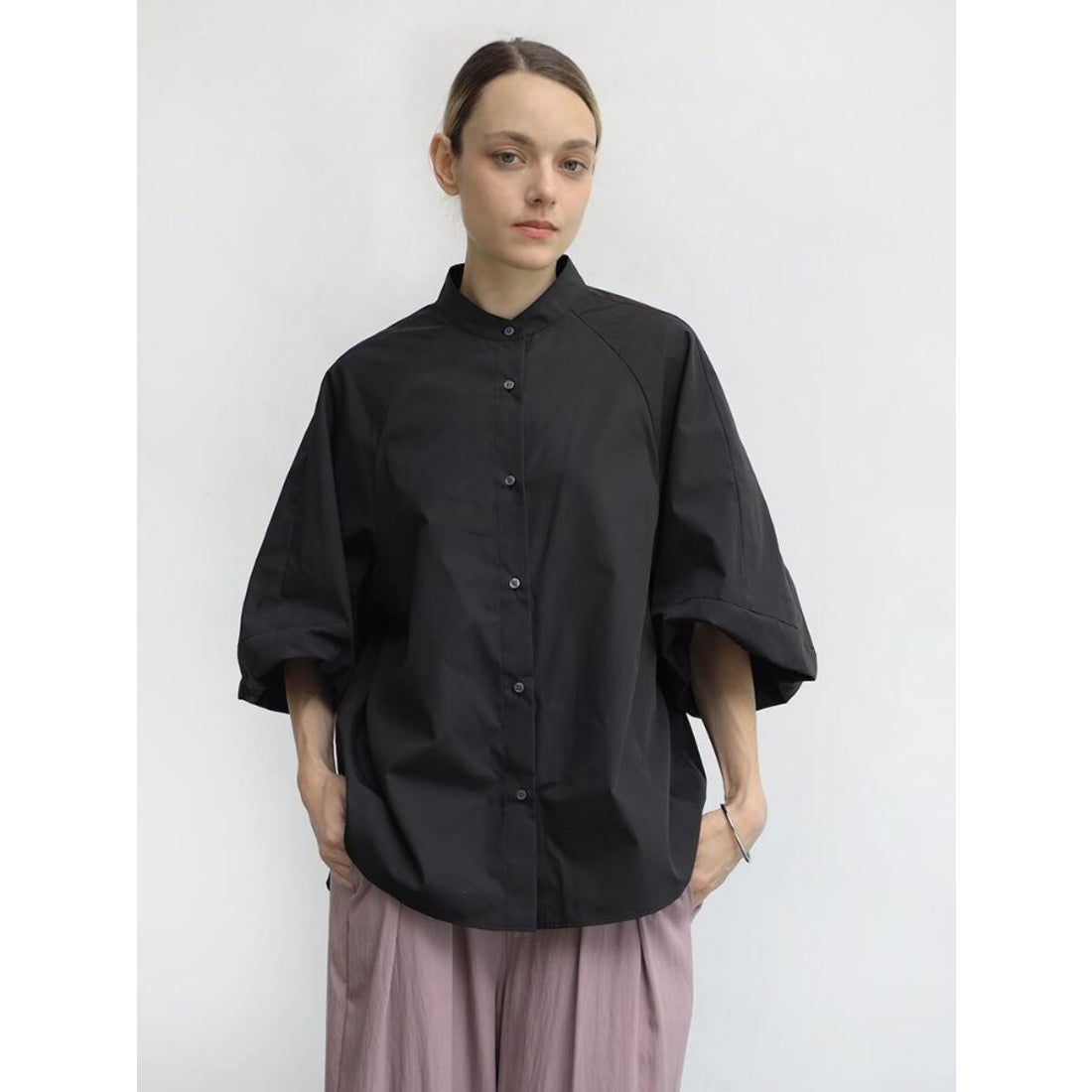 アーガ Aga バルーンハーフスリーブノーカラーシャツ （ブラック