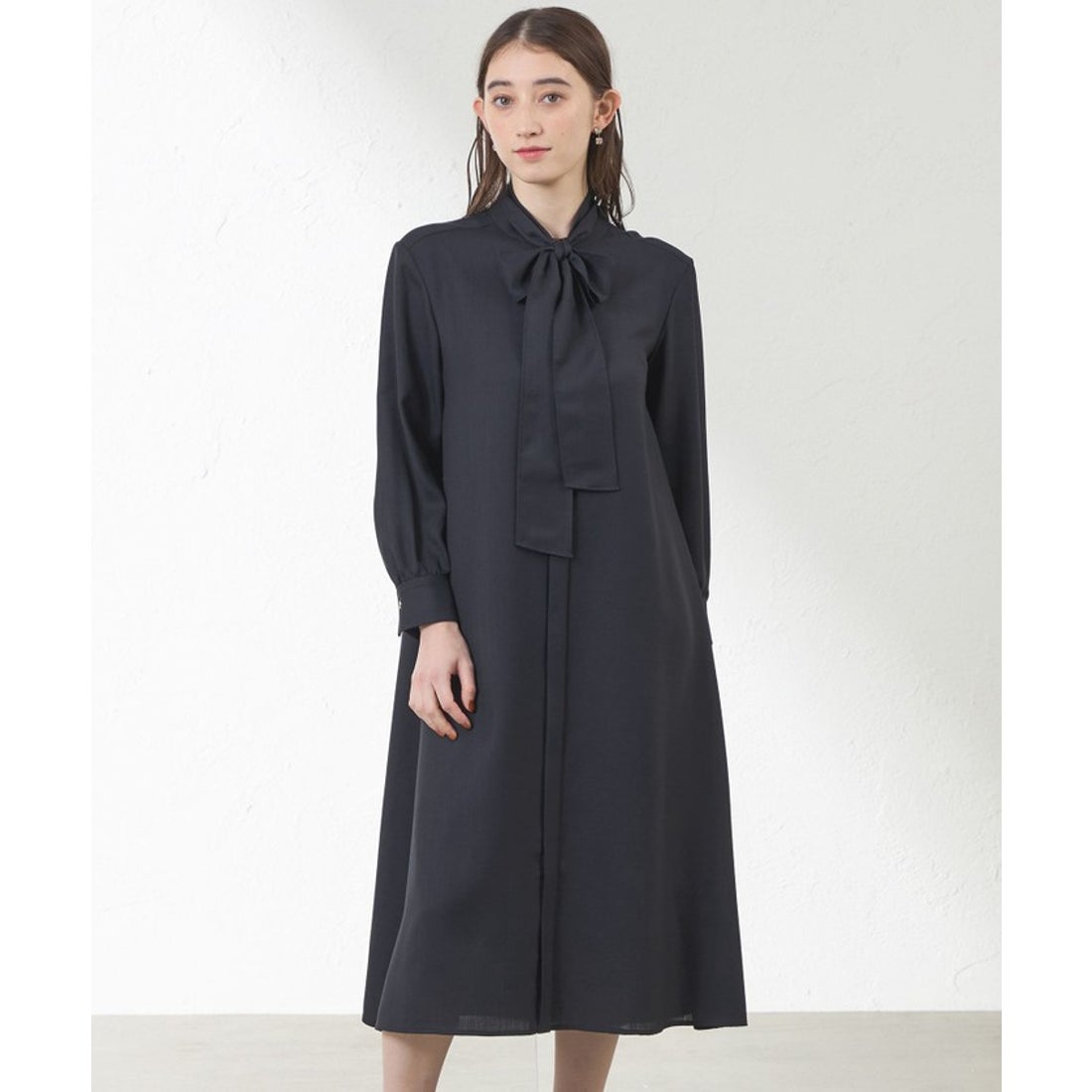 アマカ AMACA ビエラシャツワンピース （ブラックネイビー