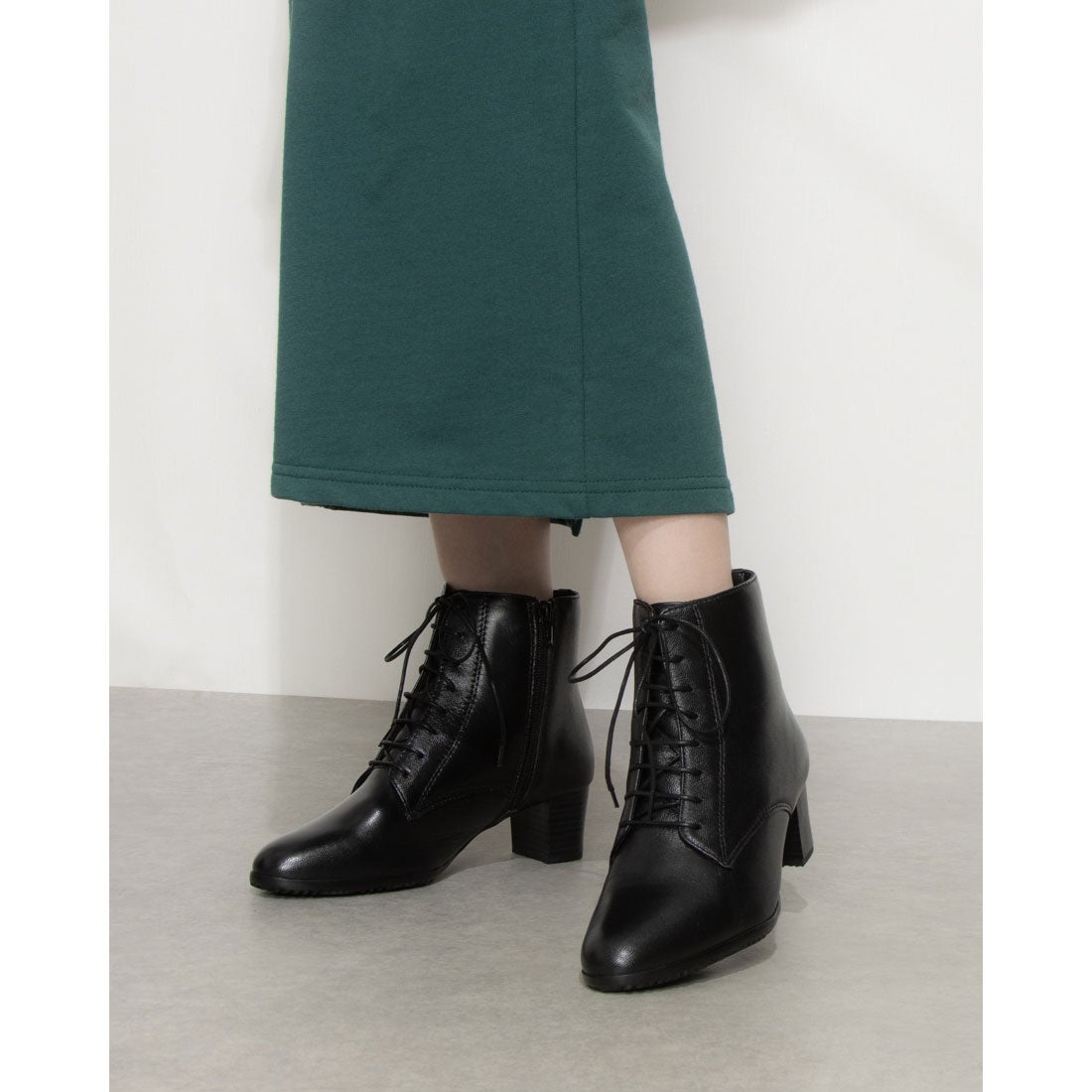 アンナマリア ANNA MALIA 【本革】レースアップ ショートブーツ