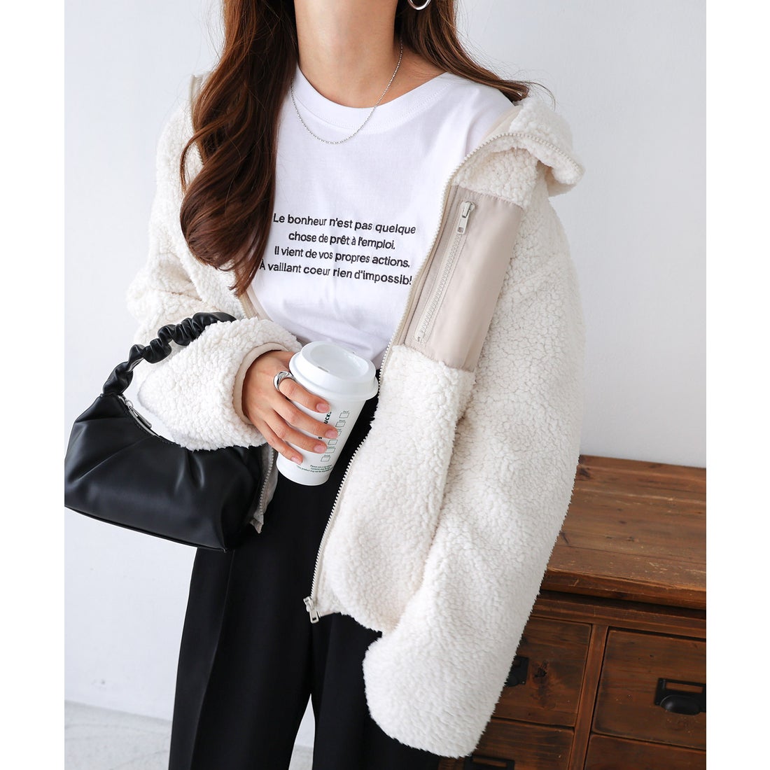 アンドミー andme フード付き ボア ブルゾン （アイボリー