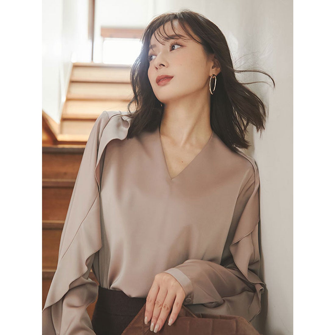 アニュアンス anuans ツイストフリルスリーブブラウス （MOCA） -靴