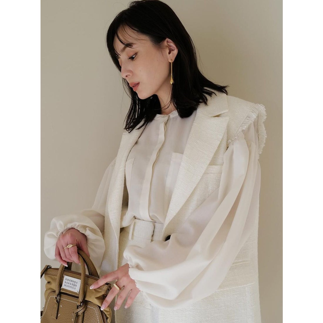 アニュアンス anuans シアーボリュームスリーブブラウス （IVORY