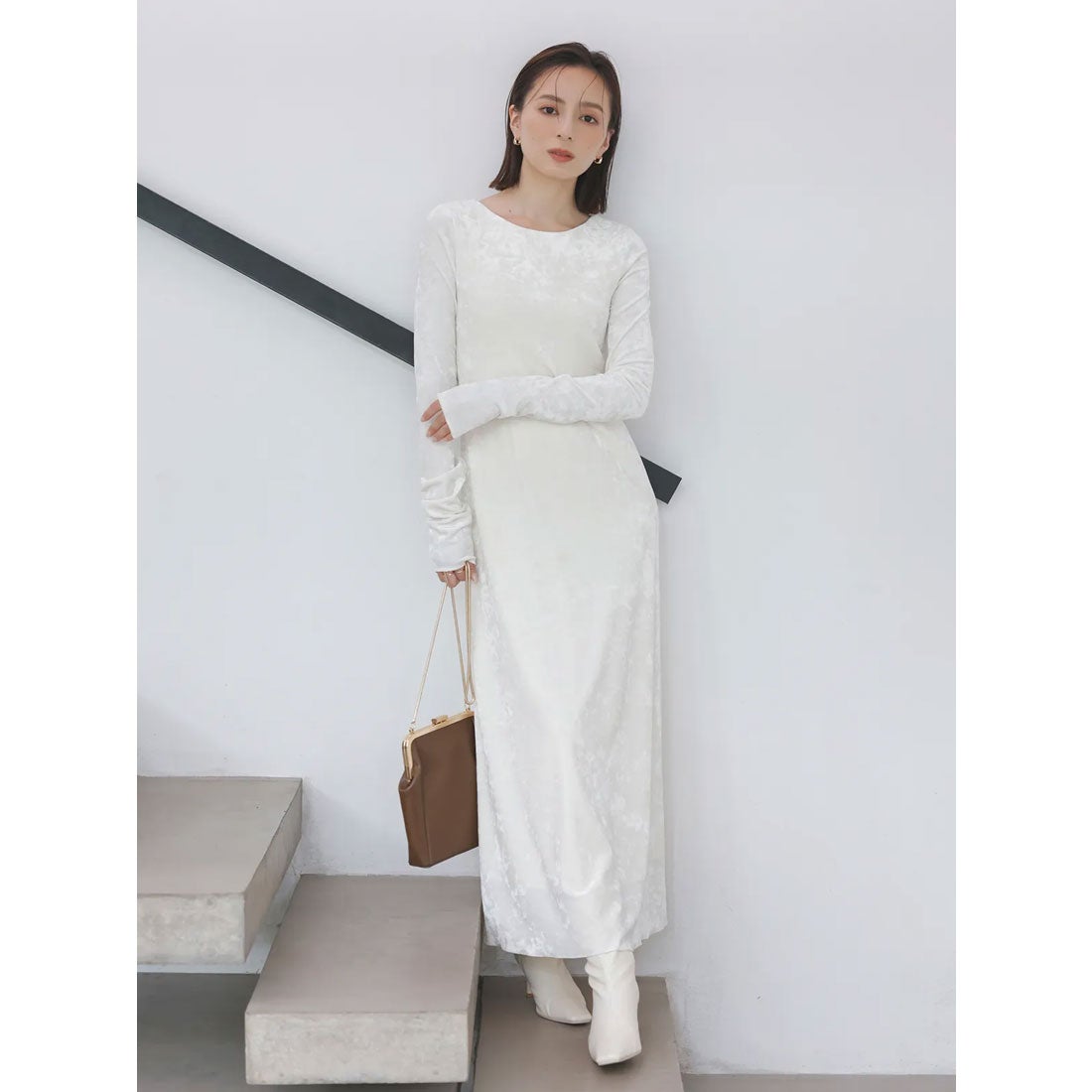 アニュアンス anuans クラッシュベロアナローワンピース （ECRU