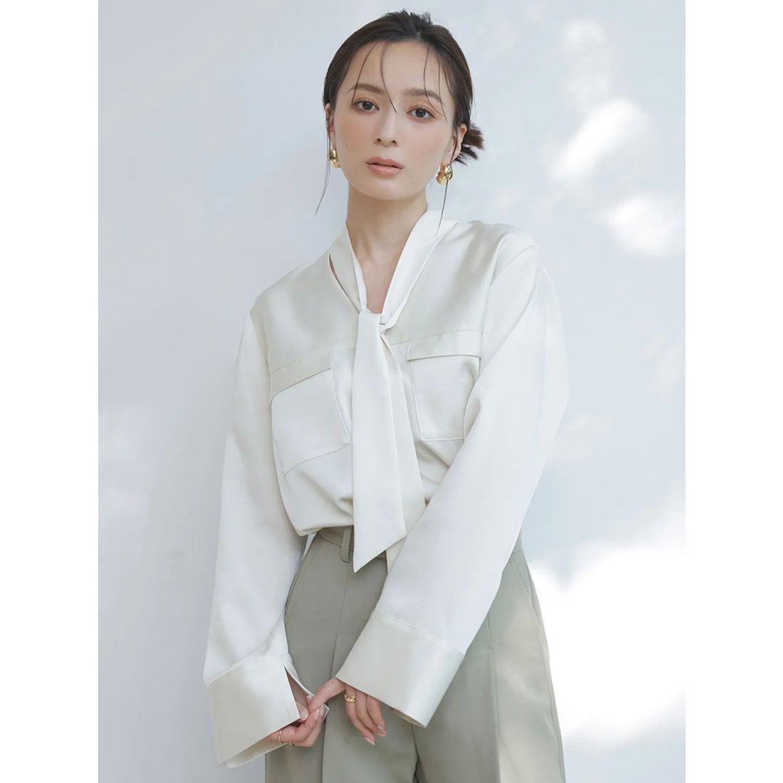 アニュアンス anuans サテンボウタイブラウス （NAVY） -靴